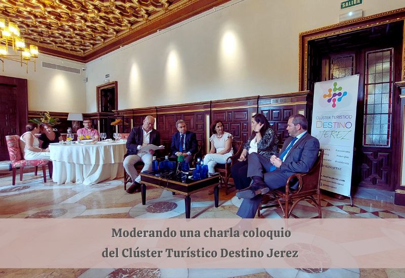 charla coloquio sobre turismo en jerez